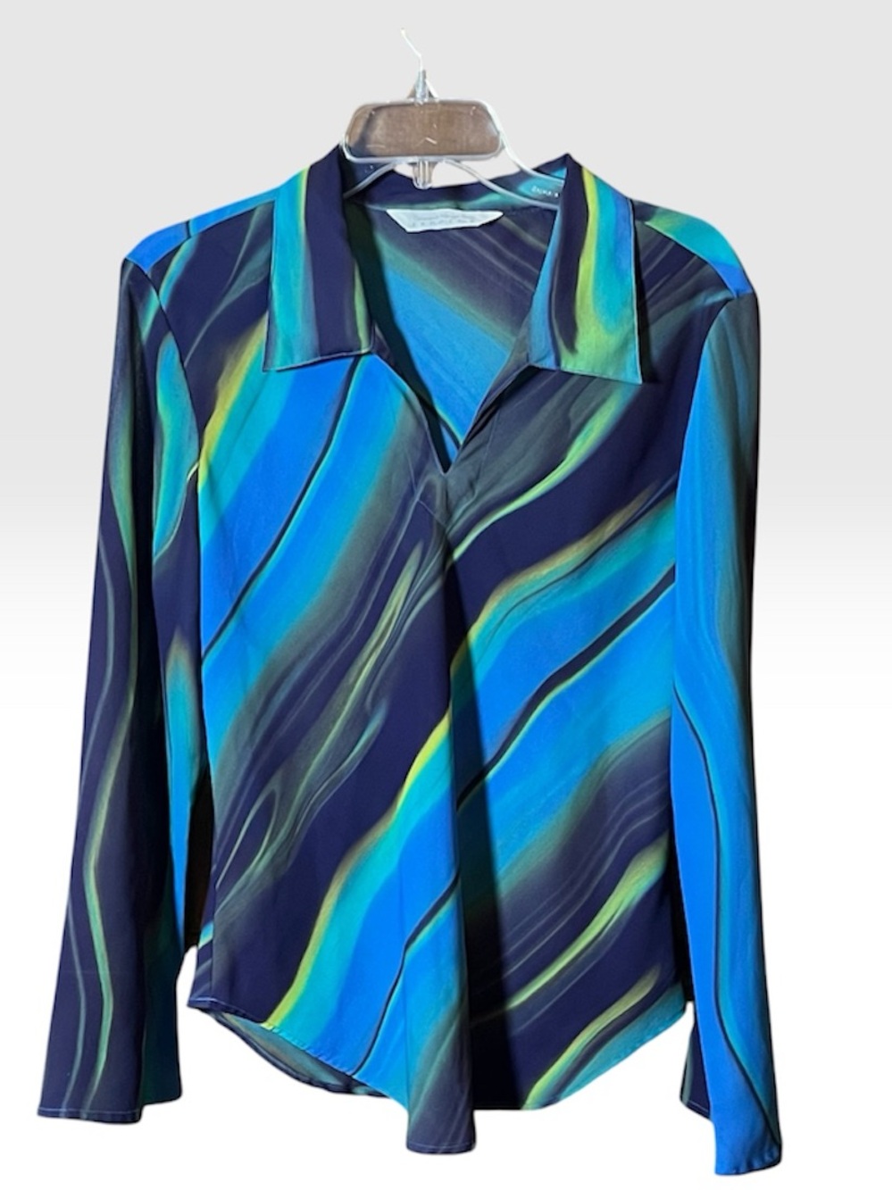 Express Womens Blue & Green Wave Print Long-Sleeve Blouse Vneck Sheer size XXL